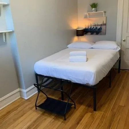 South Loop 3 Bedroom *