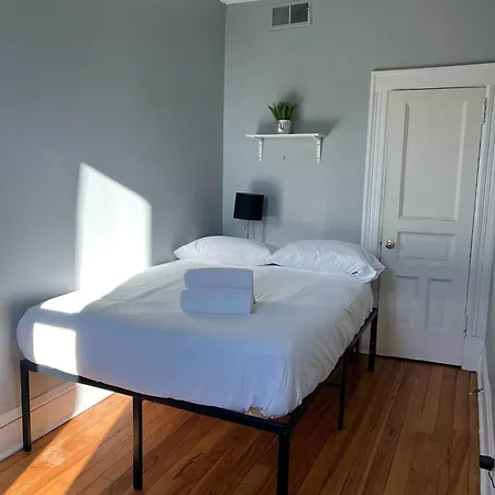 South Loop 3 Bedroom