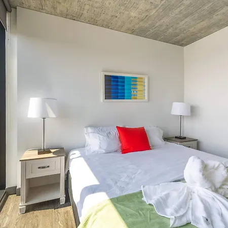 Bright & Modern 2br Perfect Escape Chicago