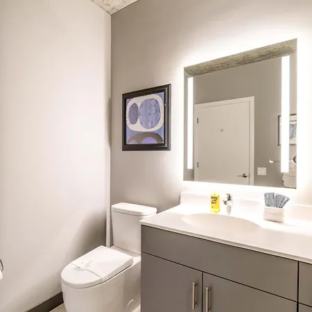 Bright & Modern 2br Perfect Escape Chicago