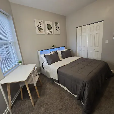 Luxe Loft Vibe With King - 4br 3ba * Chicago