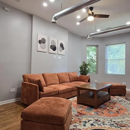 Apartment Luxe Loft Vibe With King - 4br 3ba Chicago