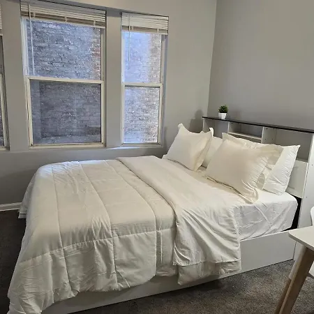 Apartment Luxe Loft Vibe With King - 4br 3ba