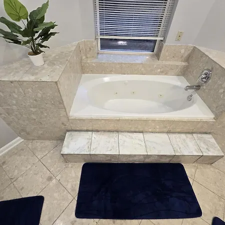 Luxe Loft Vibe With King - 4br 3ba Chicago