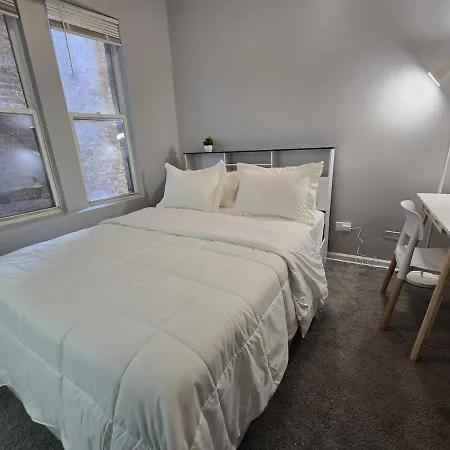 Luxe Loft Vibe With King - 4br 3ba * Chicago