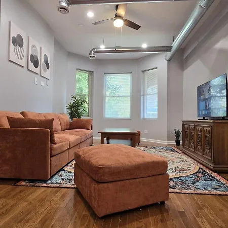 Luxe Loft Vibe With King - 4br 3ba