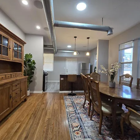 Luxe Loft Vibe With King - 4br 3ba *