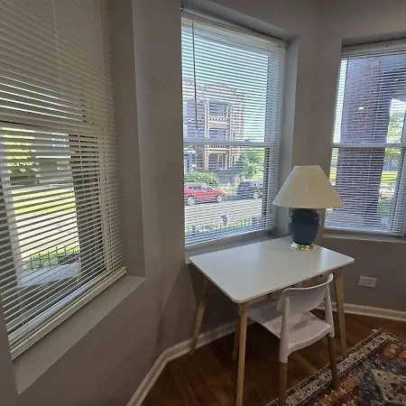 Apartment Luxe Loft Vibe With King - 4br 3ba