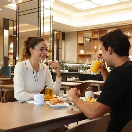 Riu Plaza Hotel 4*