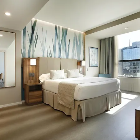 Hotel Riu Plaza 4*