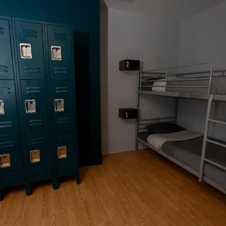 Hostel Parthenon