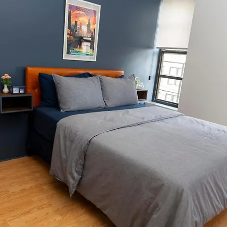 Parthenon Hostel *