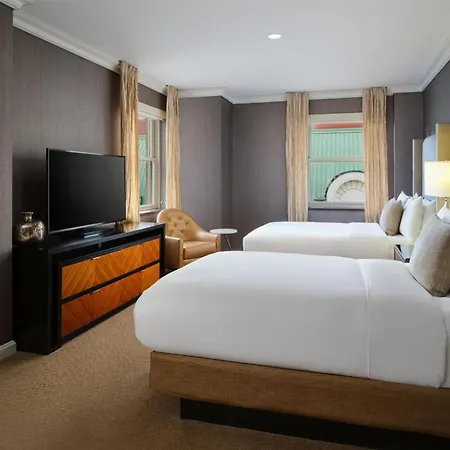 Hilton Chicago