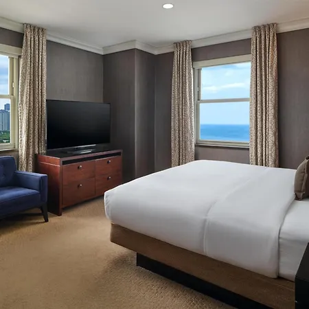 Hilton Hotel 3*