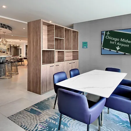 Hotel Midway Airport S By Ihg 3*