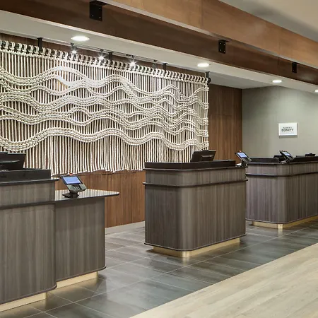Courtyard By Marriott Downtown/river North Chicago