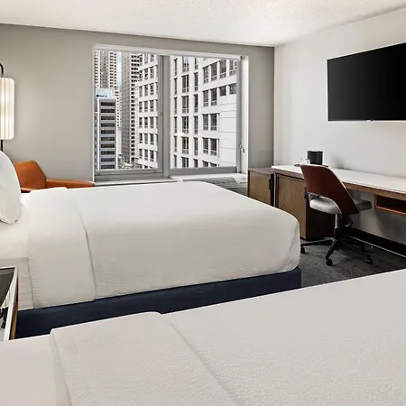 Hotel Courtyard By Marriott Downtown/river North