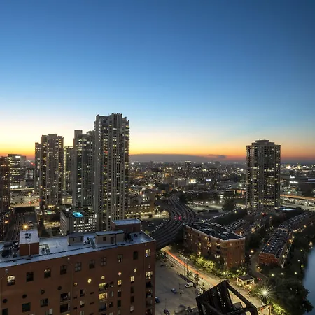 Mart Plaza River North, An Ihg 4* Chicago