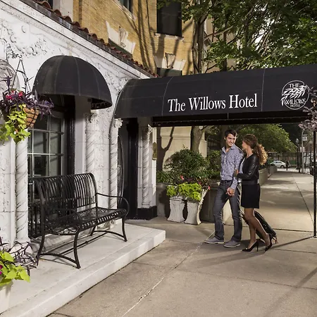 The Willows Hotel 3*