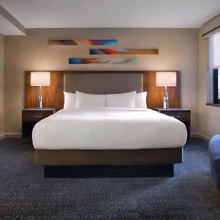 Hilton Hotel 3*