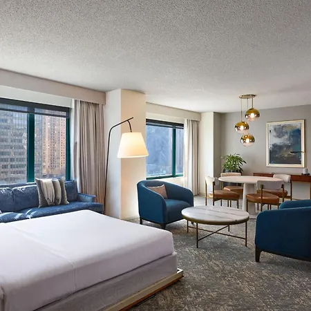 Hotel Sheraton Grand Riverwalk 4*