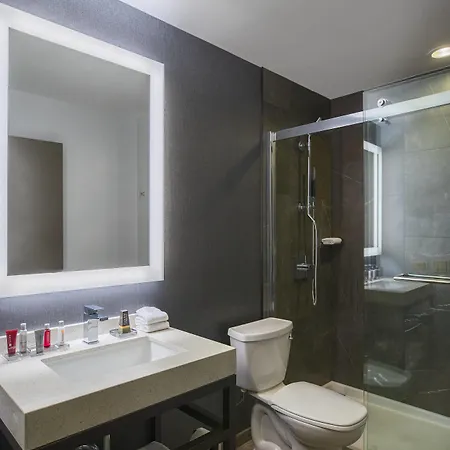 Courtyard By Marriott At Medical District-uic Hotel Chicago