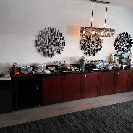 Courtyard By Marriott At Medical District-uic 3* Chicago
