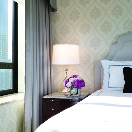 The Ritz-carlton,
