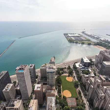 The Ritz-carlton,