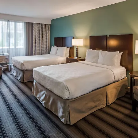 Western Downtown-river North 3*
