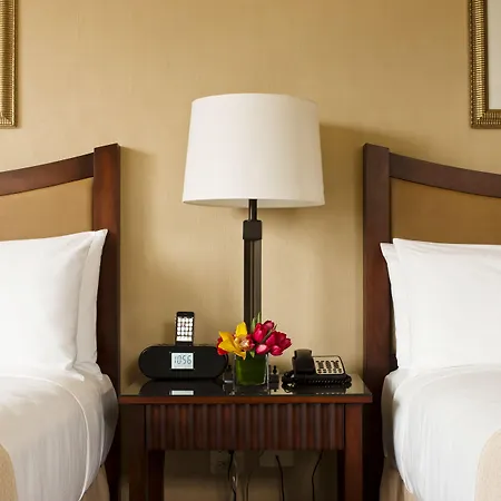 The Royal Sonesta Downtown 4*