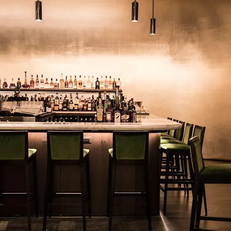 Hotel Ambassador Chicago, Part Of Jdv By Hyatt 4*