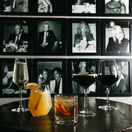 Hotel Ambassador Chicago, Part Of Jdv By Hyatt 4*
