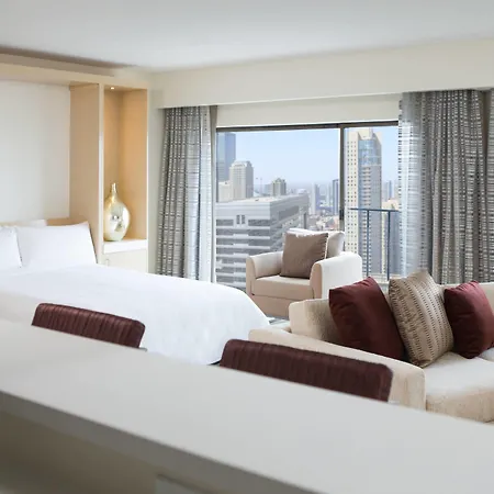 Marriott Downtown Magnificent Mile Hotel 4*
