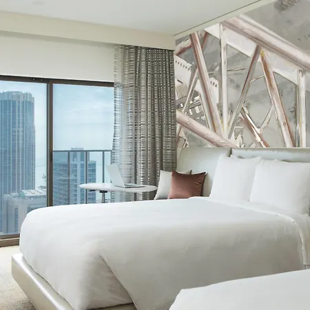 Hotel Marriott Downtown Magnificent Mile 4*