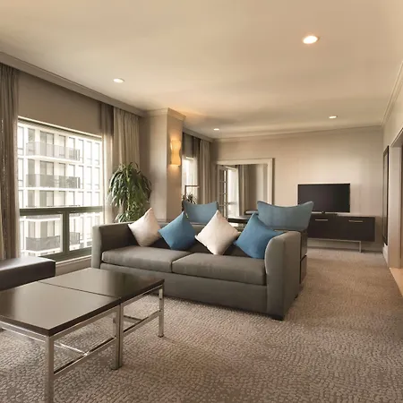 Hilton Magnificent Mile 3* Chicago