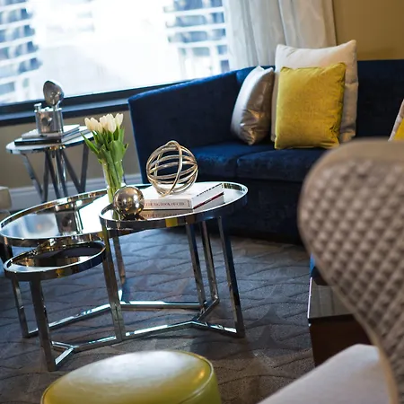 Hotel Renaissance Downtown