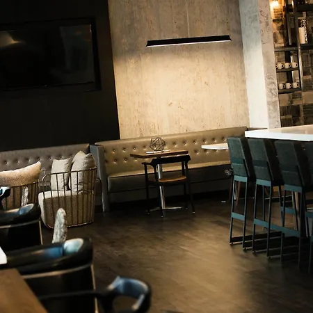 Renaissance Downtown 4* Chicago