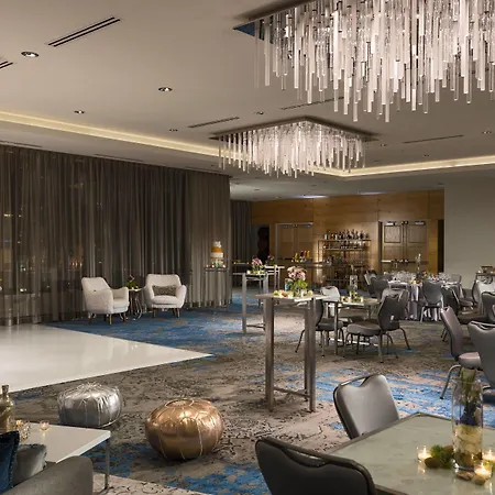 Hotel Renaissance Downtown