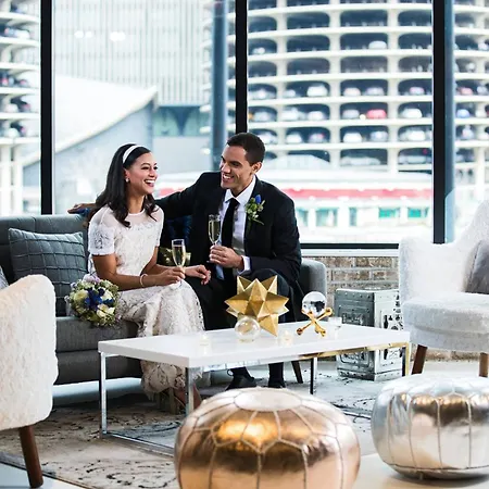 Renaissance Downtown Hotel