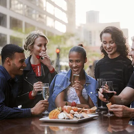 Hotel Intercontinental Magnificent Mile By Ihg
