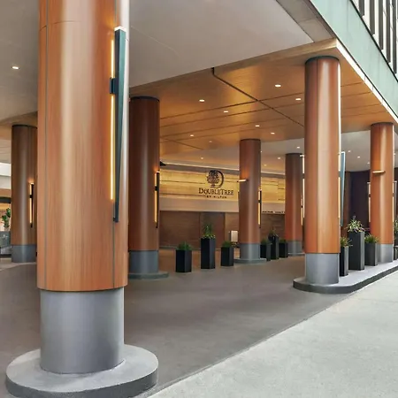 Hotel Doubletree By Hilton Magnificent Mile Chicago