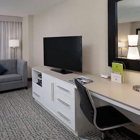 Hotel Doubletree By Hilton Magnificent Mile Chicago
