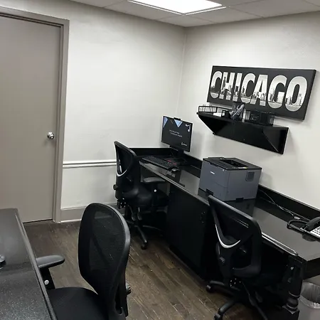 Express - Magnificent Mile By Ihg