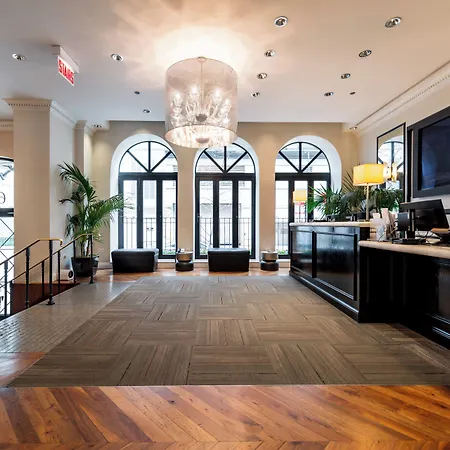 Express - Magnificent Mile By Ihg 3*