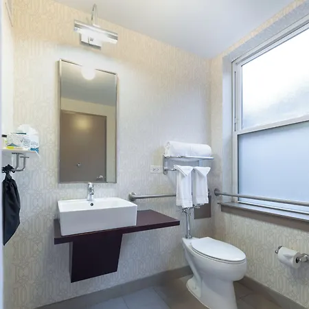 Express - Magnificent Mile By Ihg