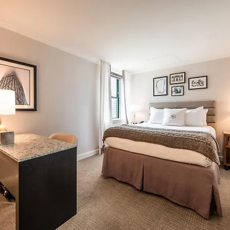Claridge House Chicago, Tapestry Collection By Hilton Hotel 4*