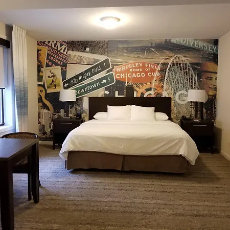 Versey Lincoln Park Hotel