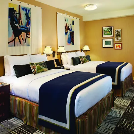 Lincoln Hotel 4*
