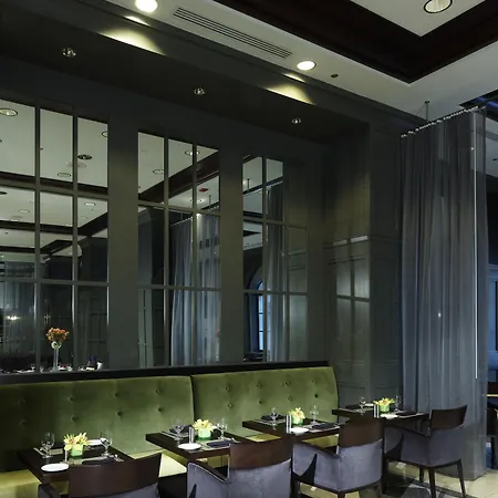 Warwick Allerton Hotel 4*